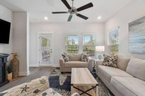 Fall&Winter Special! Walk to Gulf beach-Fire Pit-Gameroom